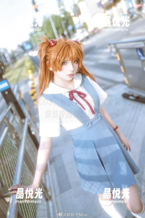 最新校服COS，特软儿Sona完全颠覆了你对校园的想象！