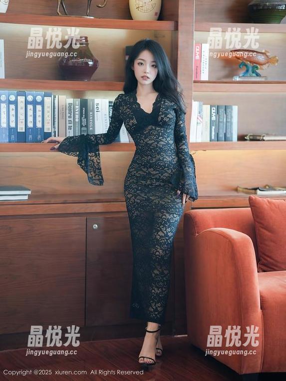 秀人网-余安安 秀人网 - 余安安的内衣写真:这里的资源太危险,别低头