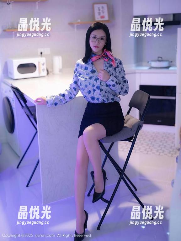 秀人网-唐翩翩 秀人网 - 唐翩翩的校服全集,穿出童年味道,谁能拒绝那份纯真呢?