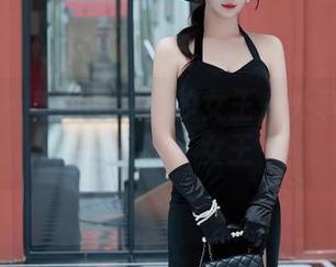 秀人网 – 美图图包里的女王—外科TEL让你请自己叫‘女王’！
