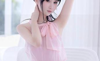 秀人网 – 小薯条nienie的短裤时刻，高清细节分享，让人意外的美好脱颖而出。