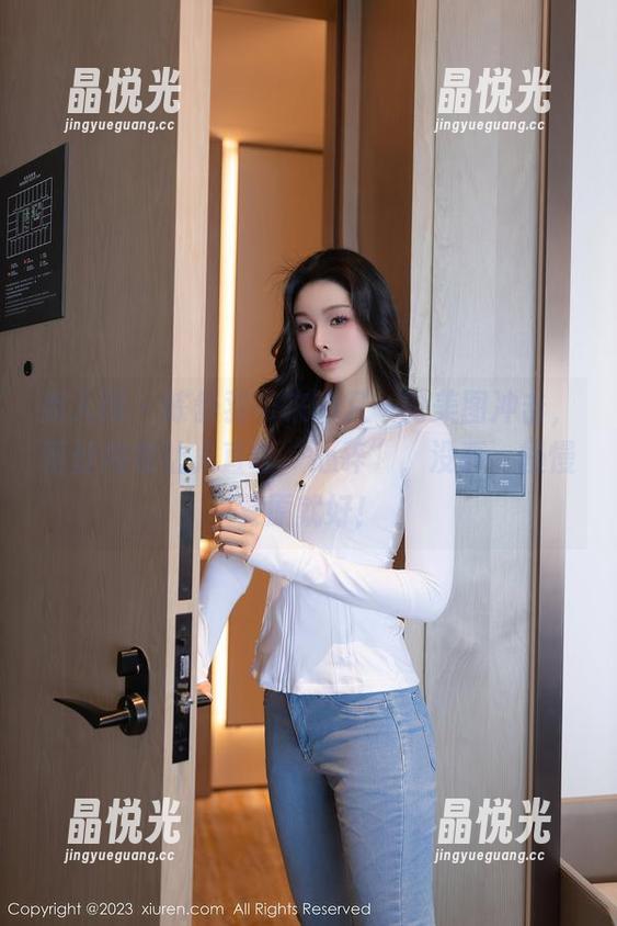 秀人网-陈舒羽 秀人网 - 陈舒羽带来的又一轮美图冲击,蕾丝内衣让人直呼“心碎”,没事,慢慢复原就好!