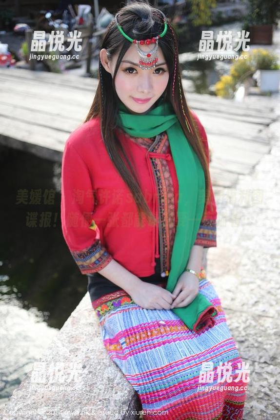 美媛馆 - 淘气许诺sabrina，美腿福利图谍报！随便一张都能让我要一直瞄着…