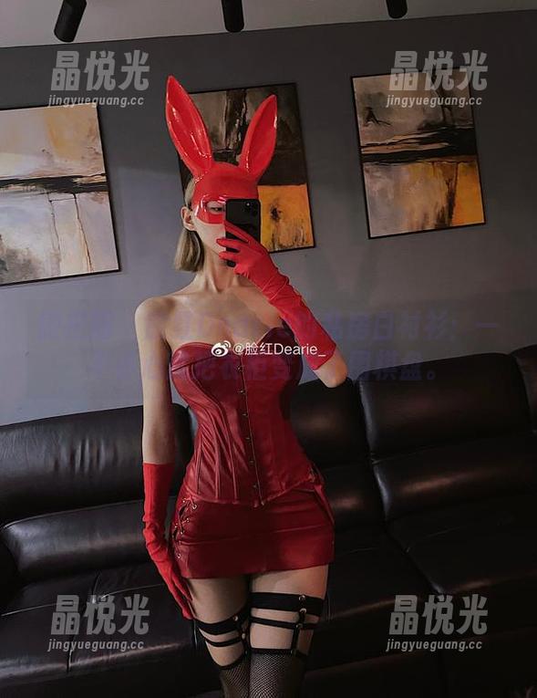 微密圈 - 脸红Dearie的私房白衬衫：一不小心就把衣柜变成了围棋盘。