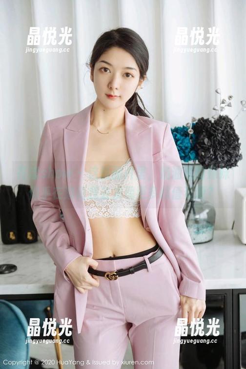 花漾show-奶油米 花漾show - 这张图片里,奶油米的妹妹似乎在邀请我去发现更多超值资源?