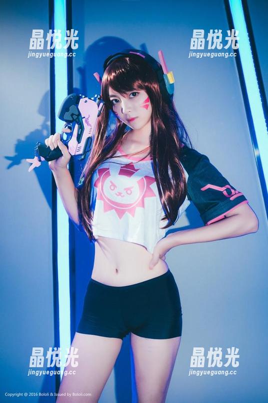 菠萝社 - 最新写真：AngelaLee李玲化身雅典娜，连女神都开胃了