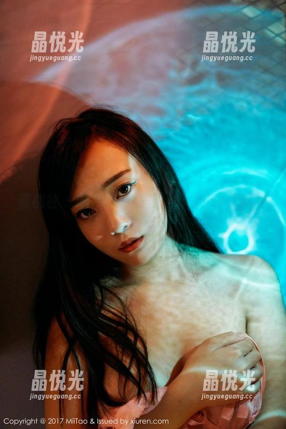 蜜桃社-顾乔楠 蜜桃社 - 顾乔楠的校园图集,分享微风中的悄悄话