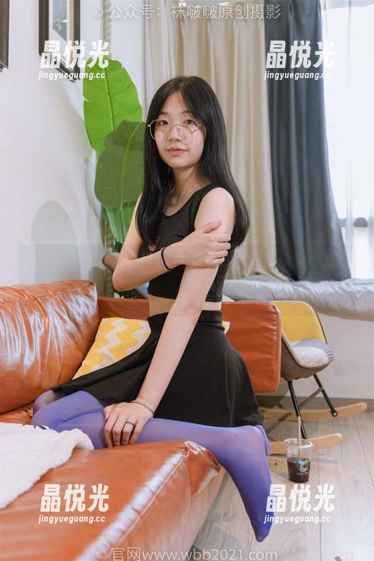 袜啵啵-菠萝 袜啵啵 - 难以置信,菠萝的白棉袜也可以成为美图的热门话题!