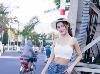 轰趴猫 – 苏小暖闯进蕾丝领域：这图集到底有多撩？